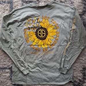 Simply Southern Women's Large Long Sleeve Sunflower Wings Shirt